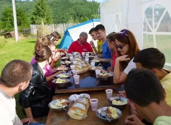 Tabără gratuită pentru elevi